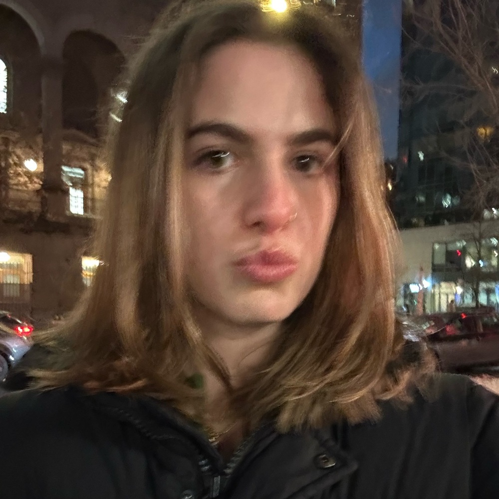 Meet your Posher, Maddie